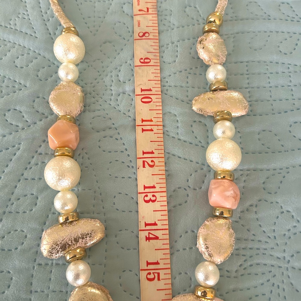 Multi color necklace